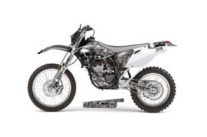 Yamaha YZ250 F Dirt Bike Graphic Kit - 2003-2005 Checkered Skull Black